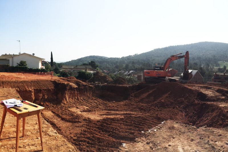 First building stage of  the single family house # 1510 by ON-A in Gavà, starting now with the excavation process.